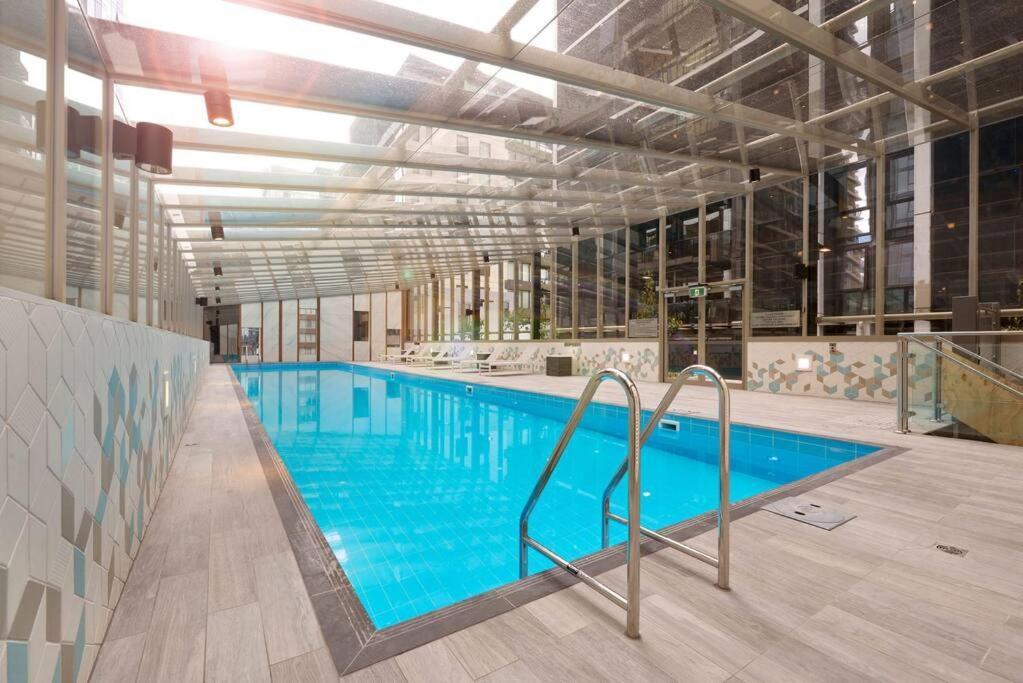 Deluxe 3 Bedroom Apartment In Southbank 멜번 외부 사진