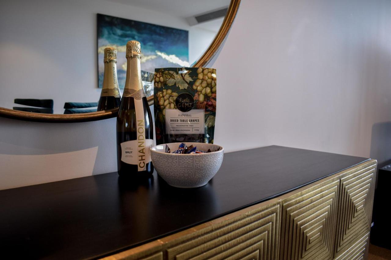 Deluxe 3 Bedroom Apartment In Southbank 멜번 외부 사진